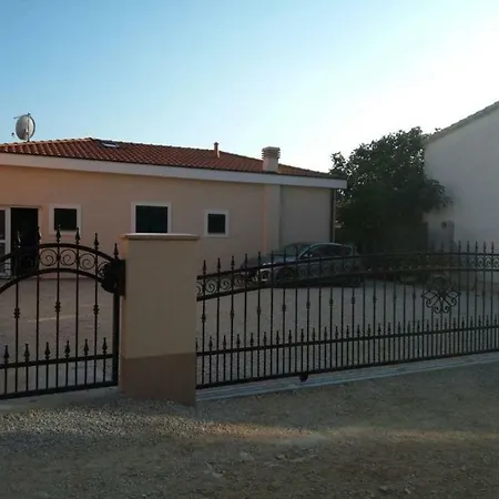 Kuca Za Odmor Strk Hébergement de vacances *